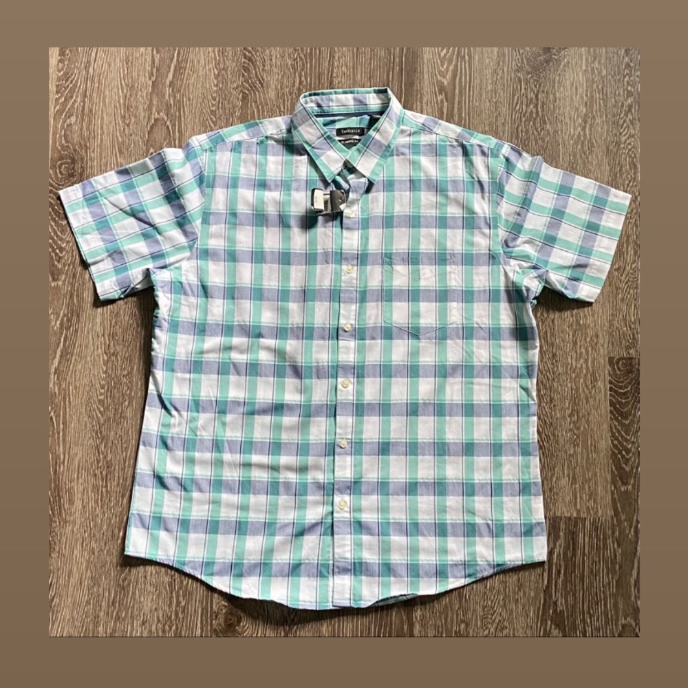 NWT Men’s Short-Sleeve Flannel Button Down Shirt!
